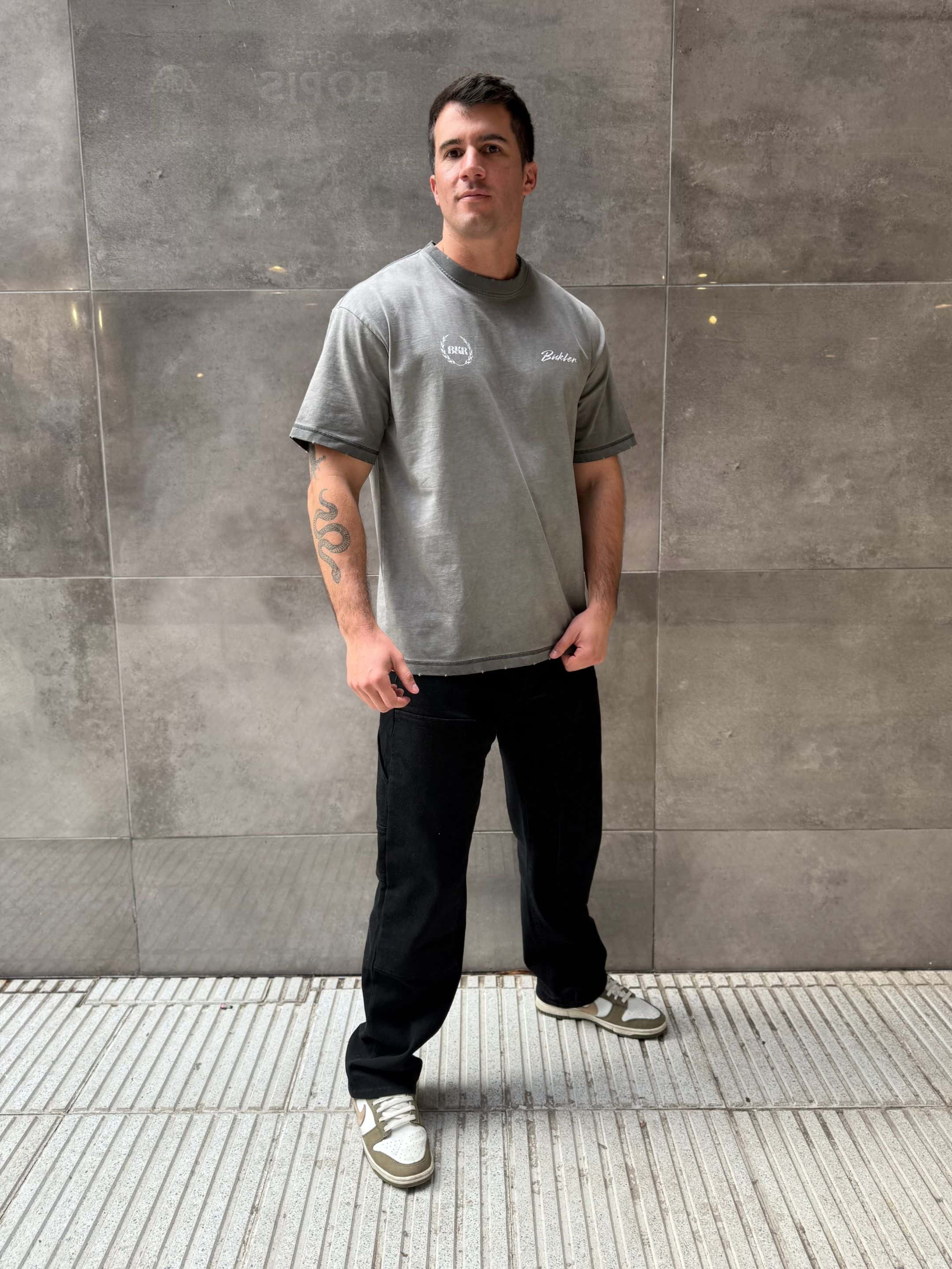 LEGACY TEE