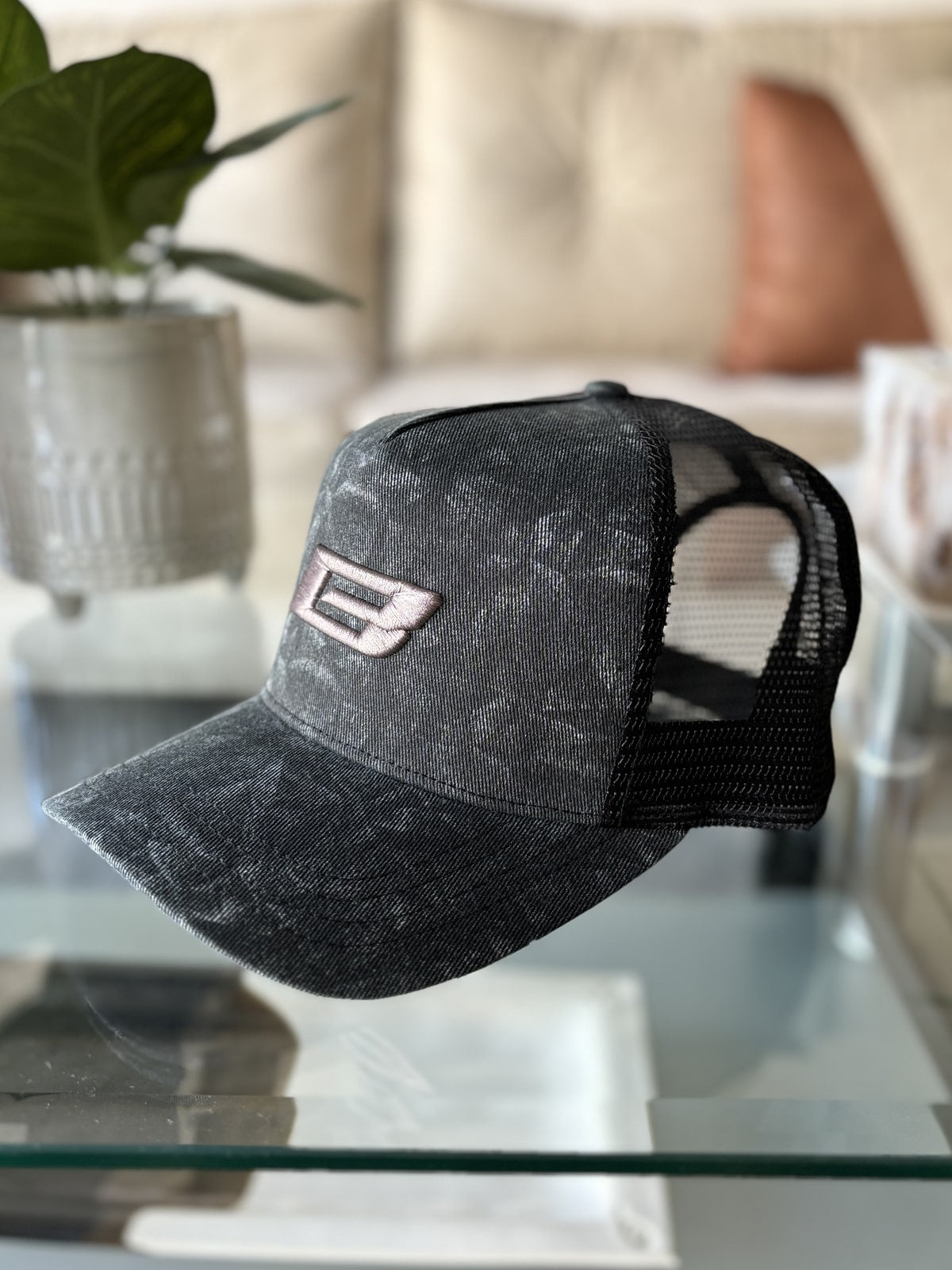 NIGHT CAMO - TRUCKER HAT