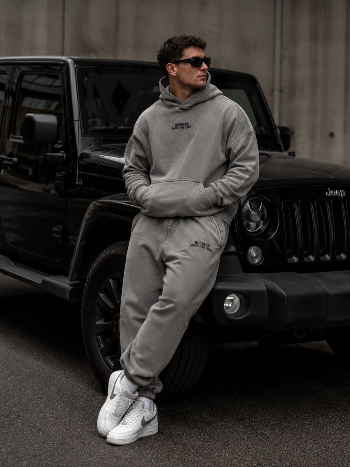 CONJUNTO NEW ERA GRIS CLARO