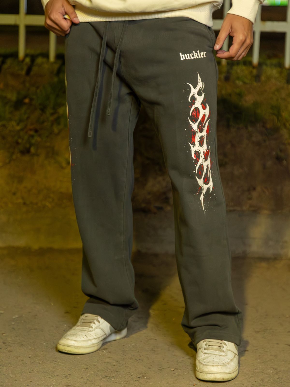 SKULL SWEATPANTS