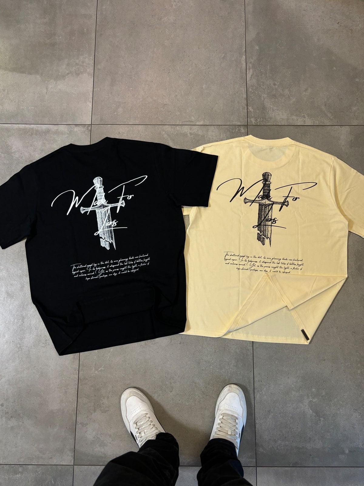 BROKEN BLADE TEE