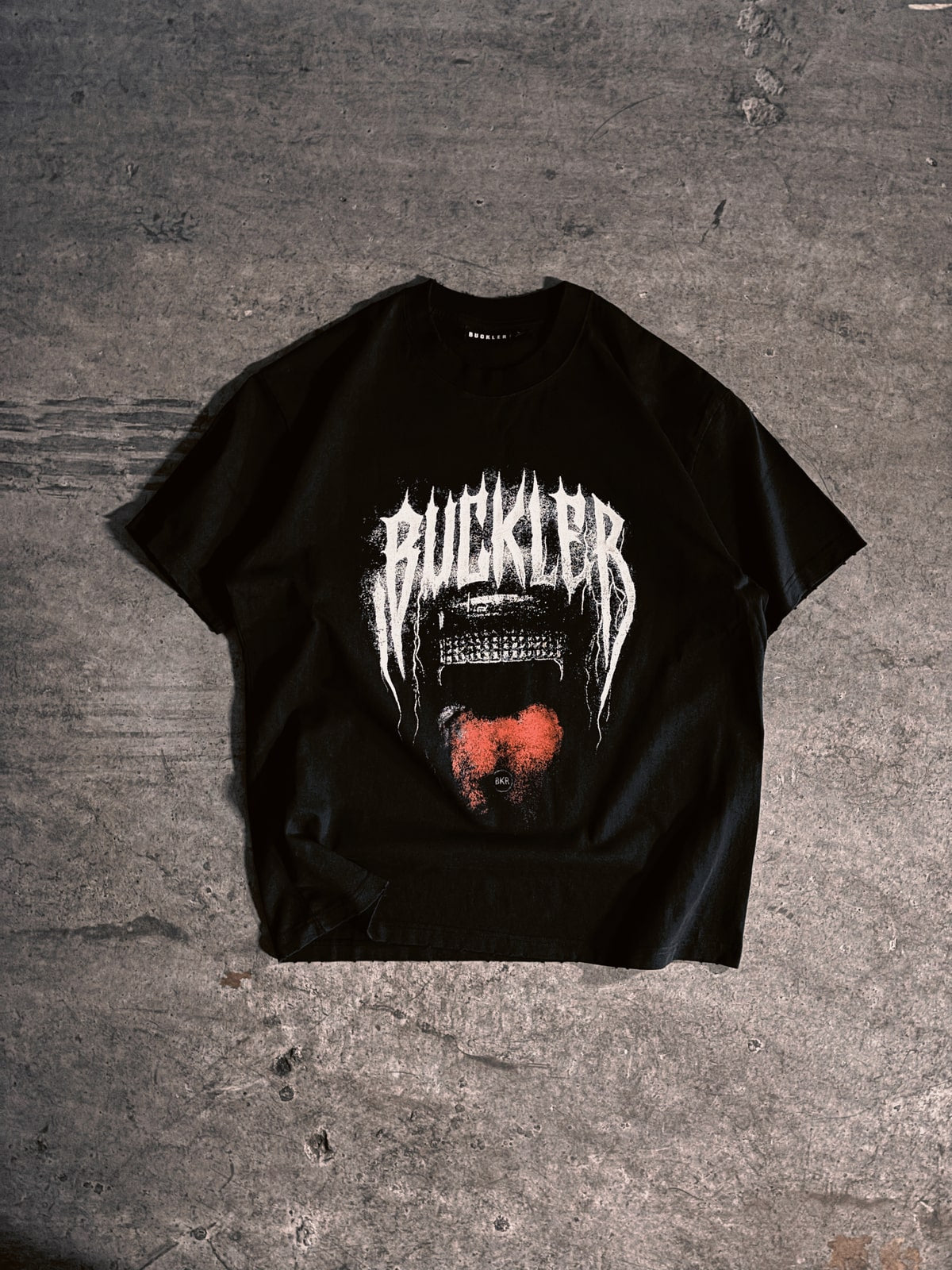 PIERCING TEE