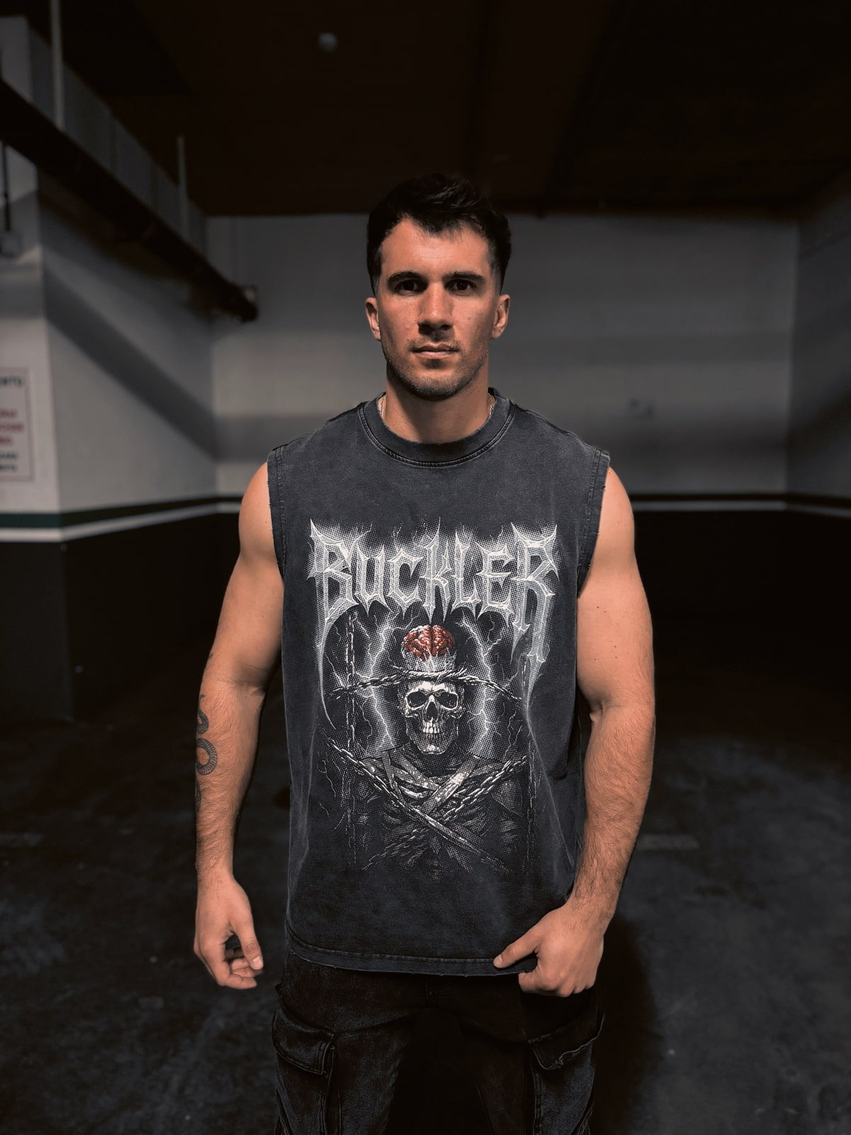 SKULL TANK